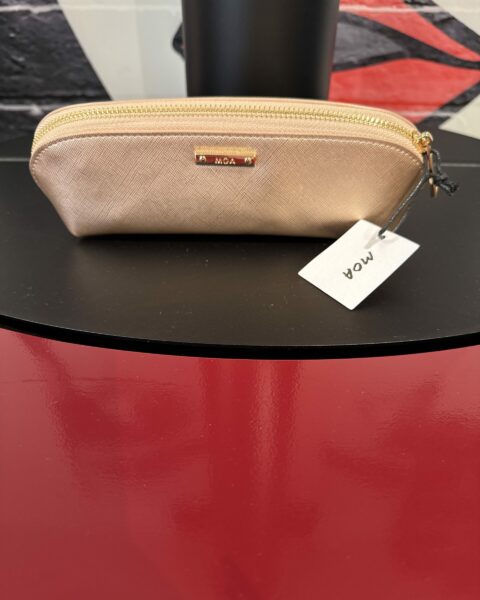 Trousse dorée MOA