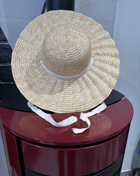 Chapeau de paille à ruban