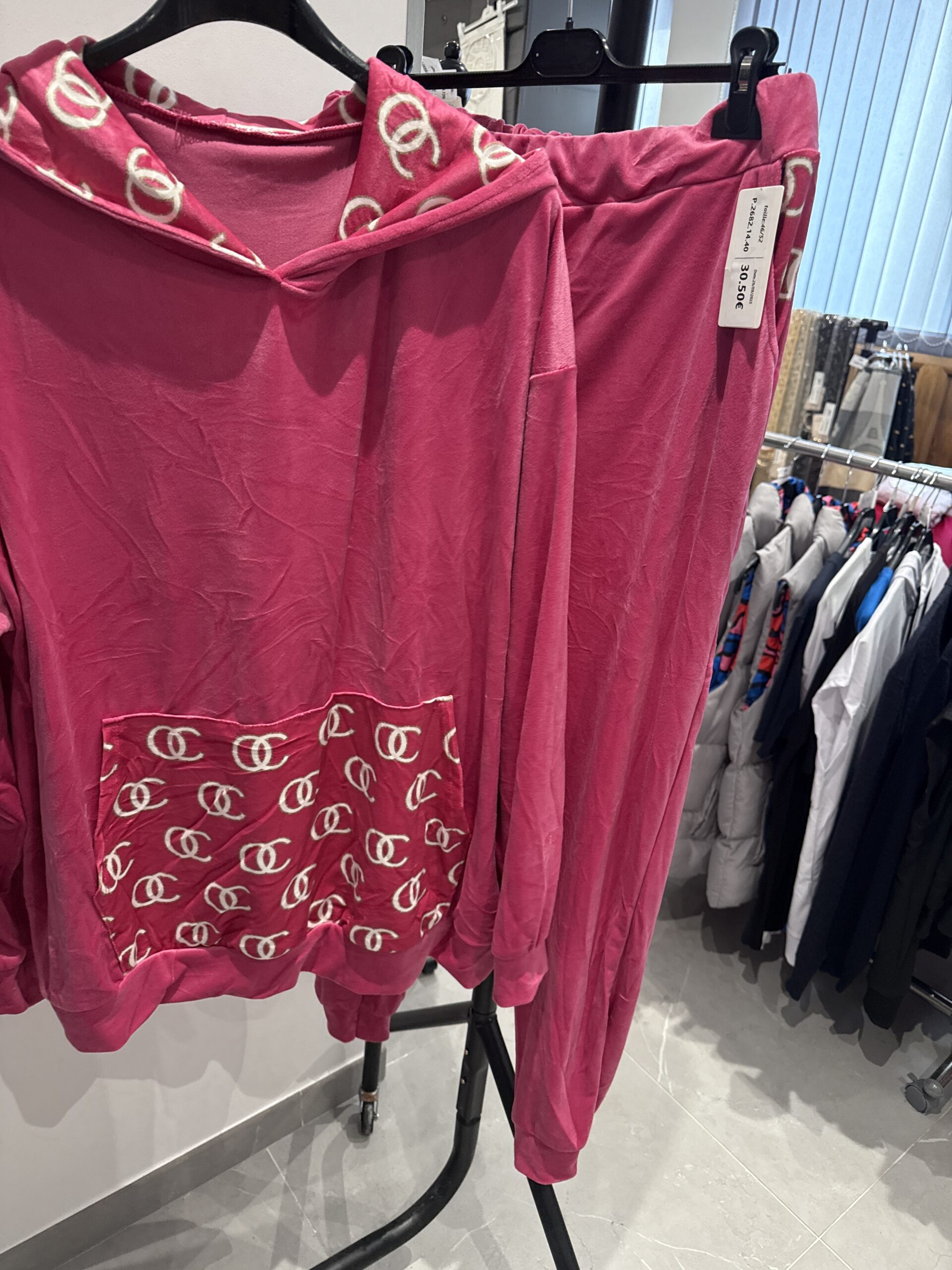 Ensemble Jogging ( style Chanel)