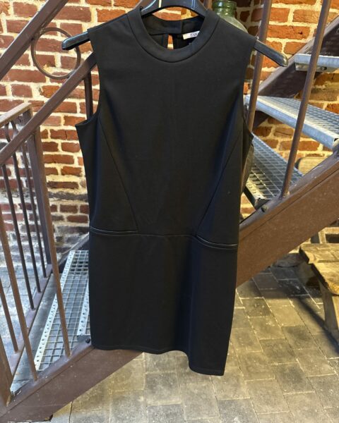Robe noire chic sans manches – Camaïeu 🖤