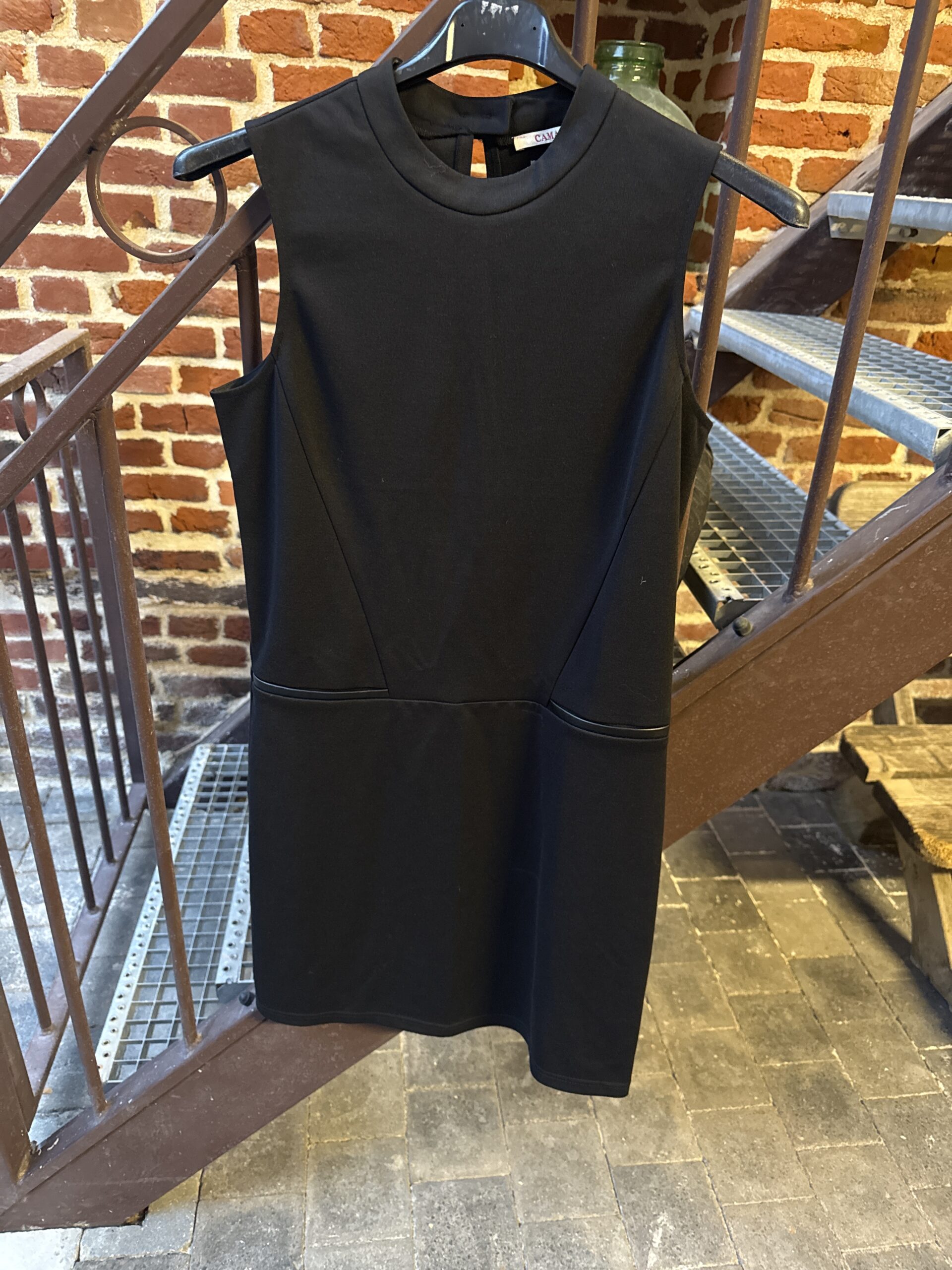 Robe noire chic sans manches – Camaïeu 🖤