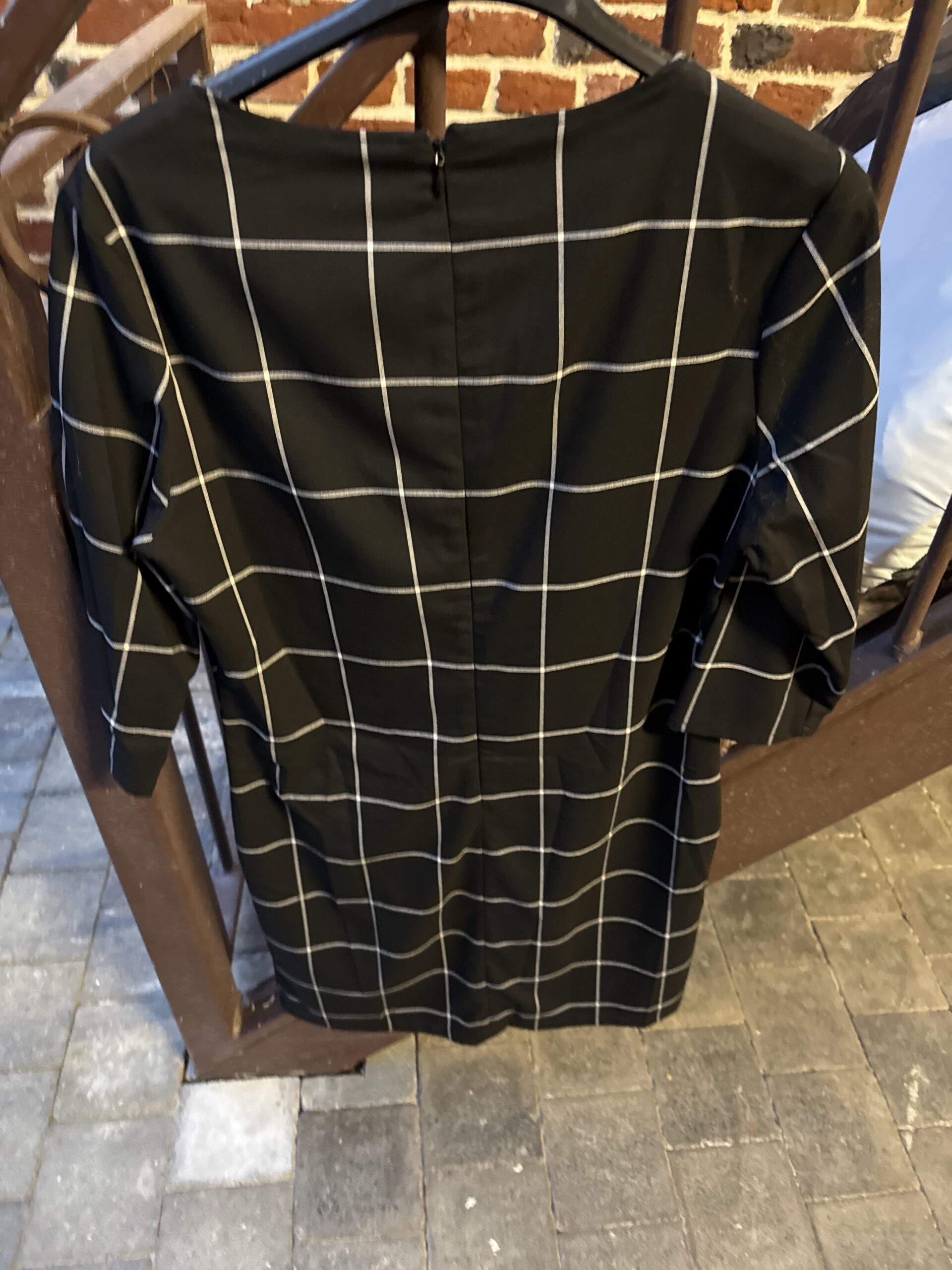 Robe noire à carreaux – Camaïeu 🤍 – Image 3