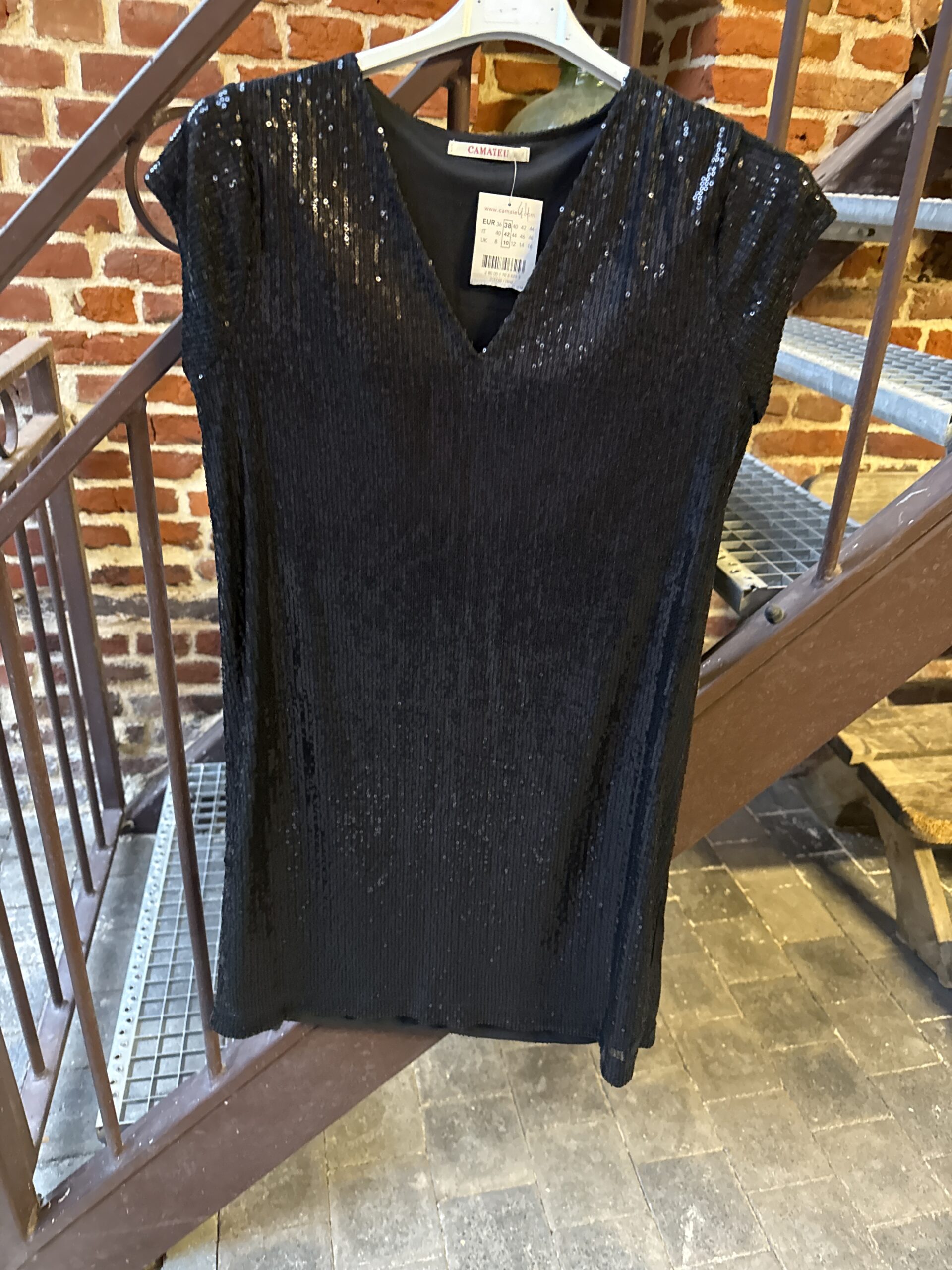 Robe noire à sequins – Camaïeu ✨